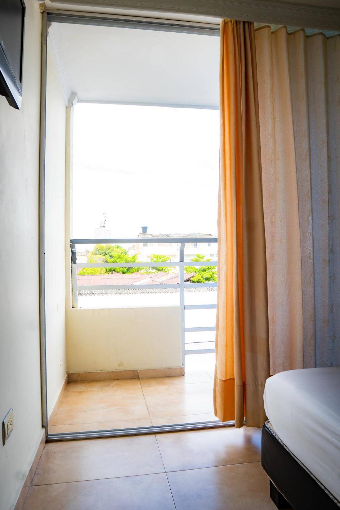 Kalina Hotel Girardot Ngoại thất bức ảnh
