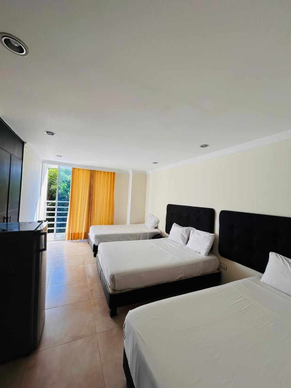Kalina Hotel Girardot Ngoại thất bức ảnh